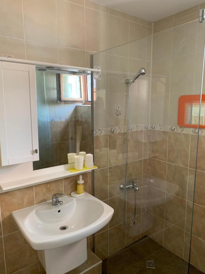 Lilia 3 Self-Check In Apartment With Hot Water Despite Prevention In The Neighborhood, Food And Drink Shop Open Until 10 Pm And Free Parking Area Next Ot 24 Hours Food And Drink Shop And Free Parking Area صوفيا المظهر الخارجي الصورة